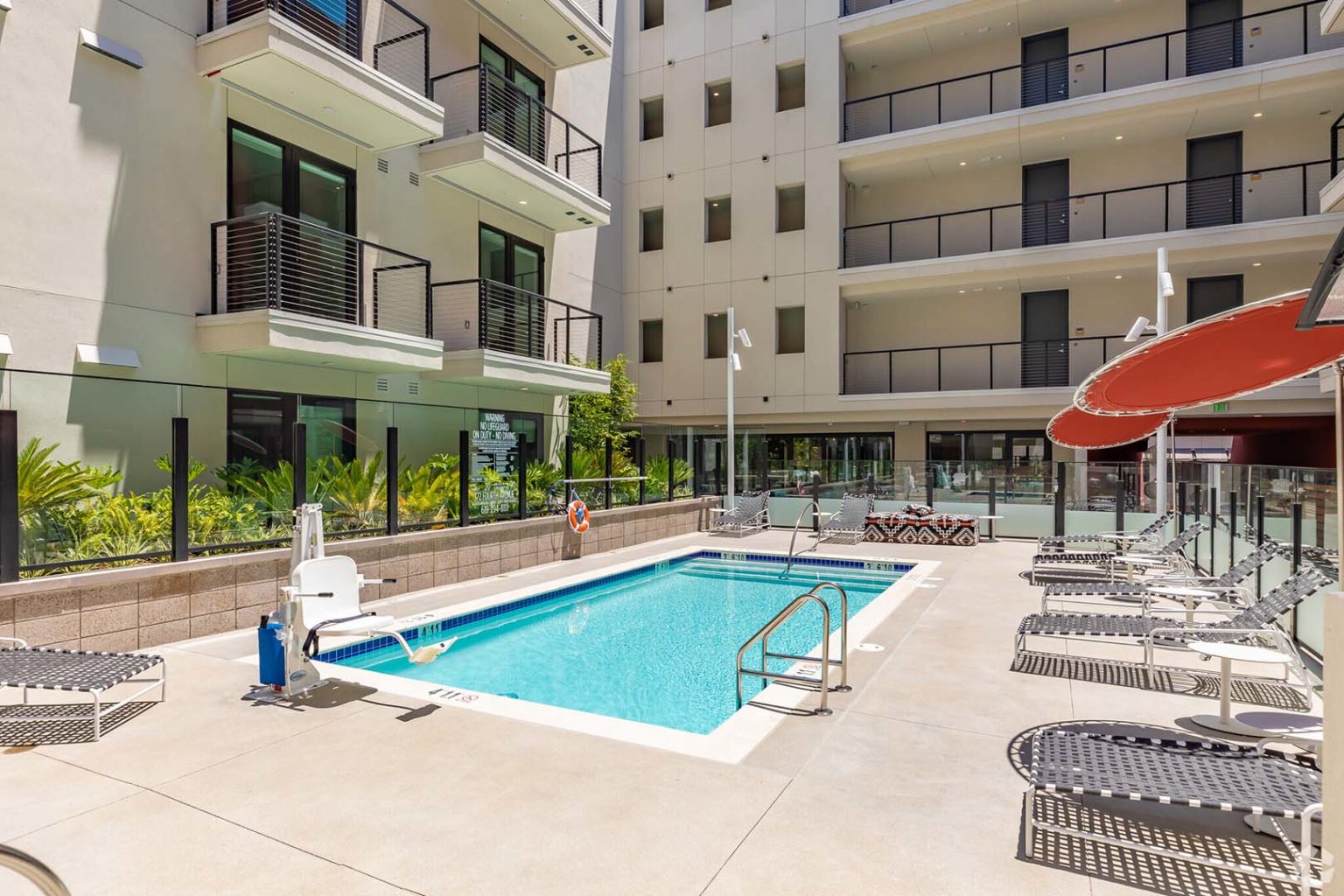 Downtown San Diego Apartments in the Gaslamp Quarter | 4th + J